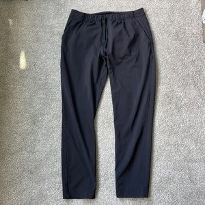 Lululemon size 8 black dress pant